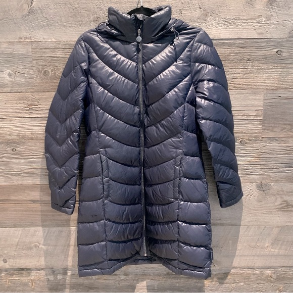 Calvin Klein Jackets & Blazers - Calvin Klein Long Navy Down Puffer. Medium.